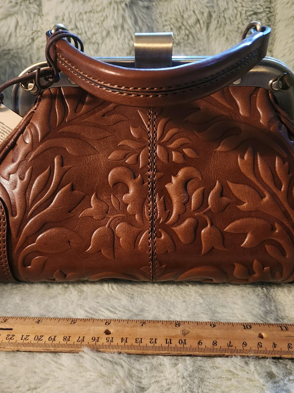 Gianni Conti Lt. Brown Leather Sachel Handbag Crossbody Purse